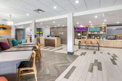 Home2 Suites by Hilton Lexington Keeneland Airport Hotel in Lexington
