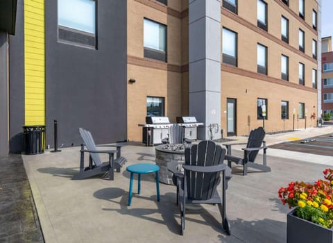 Home2 Suites by Hilton Lexington Keeneland Airport Hotel in Lexington