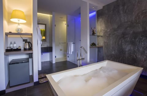 The Waters Khao Lak by Katathani Resort Resort in Khuekkhak