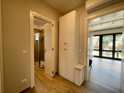 Beautiful and modern villa for 6 people by Beahost Rentals Resort in Porto Santa Margherita