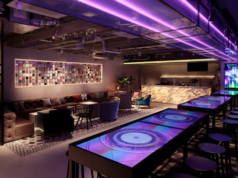 Shared lounge/TV area