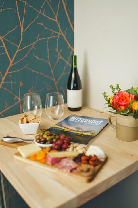 City Center Motel Hotel in Hamilton