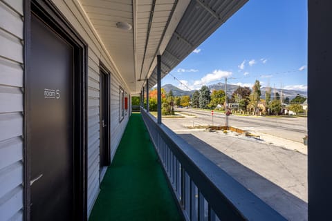 City Center Motel Hotel in Hamilton