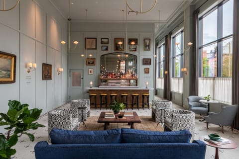 Bar/lounge