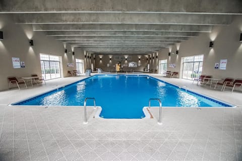 Surreys Grand Crowne Resort Resort in Branson