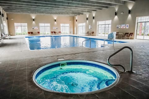 Surreys Grand Crowne Resort Resort in Branson