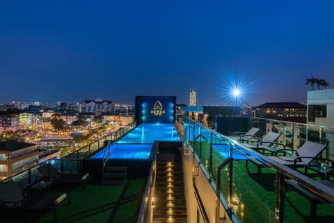 Poolside bar