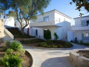 Résidence Le Clos Saint Paul Apartment hotel in L'Île-Rousse