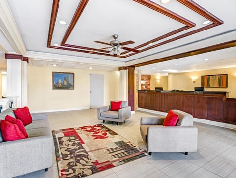 Quality Suites Atlanta Airport East Hotel in Forest Park