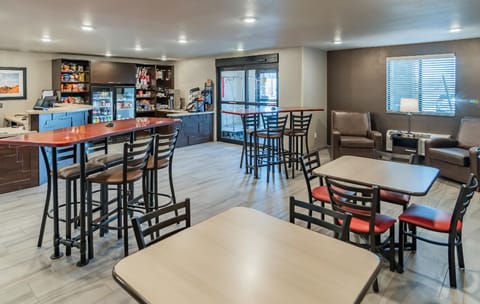 My Place Hotel-East Moline/Quad Cities, IL Hotel in Bettendorf