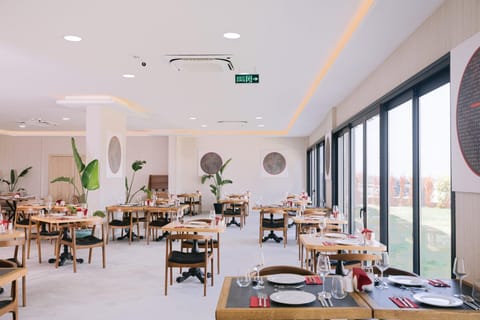 Ramada by Wyndham Cesme Hotel in Cesme