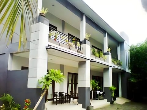 Swandewi Homestay Apartment hotel in Kuta