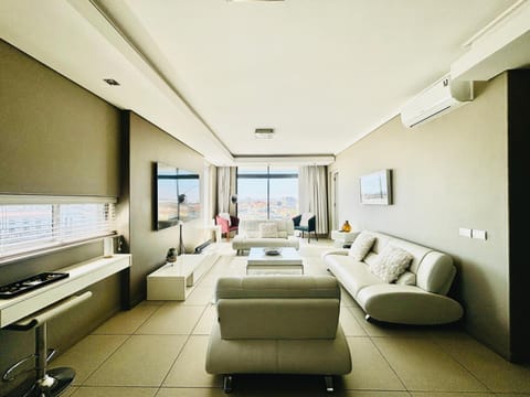 The Residences Crystal Towers Apartment hotel in Cape Town