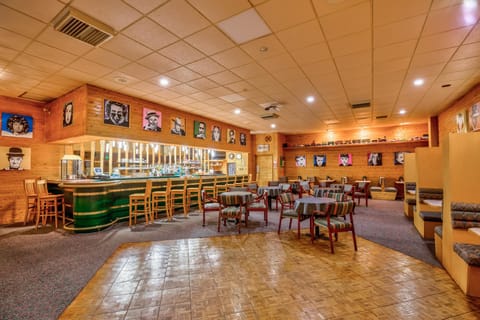 Escanaba North Hotel in Escanaba