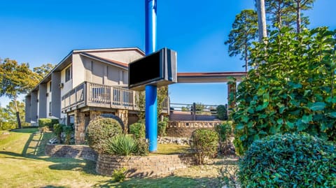 Motel 6 Hot Springs, AR Hotel in Lake Hamilton