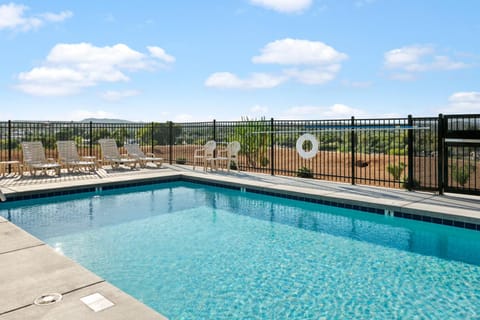 Cobblestone Hotel & Suites - Wickenburg Hotel in Wickenburg