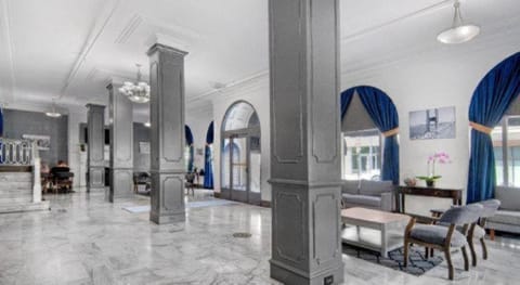 The Monarch Hotel Hotel in Western Addition