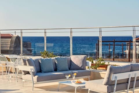 Atlantica Caldera Palace Hotel in Crete