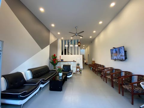 Shared lounge/TV area