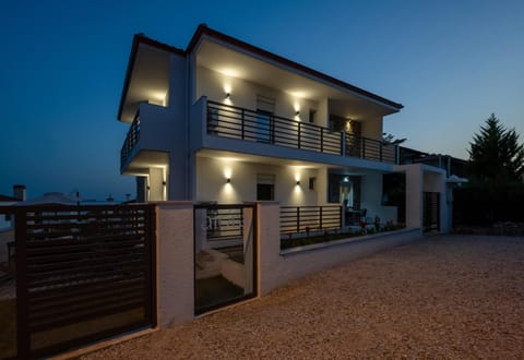 Aiora Suites by Booking Kottas Hotel in Halkidiki