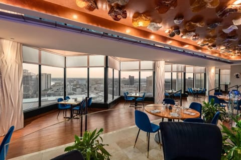 Fort Pontchartrain Detroit, a Wyndham Hotel Hotel in Windsor