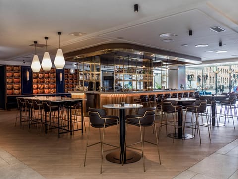 Bar/lounge