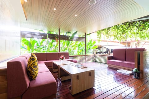 Khaolak Bay Front Hotel Hotel in Khuekkhak