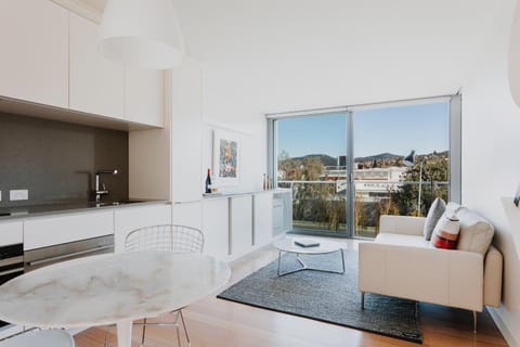 The Quarry House Luxury Retreat Apartment hotel in Hobart