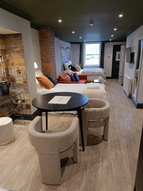 81 The Prom Hotel Hotel in Cheltenham