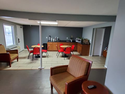 Suburban Studios Brazil Hotel in Indiana