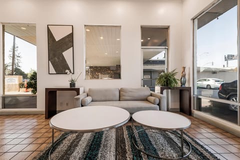 Heritage Inn Express Hayward Motel in San Lorenzo