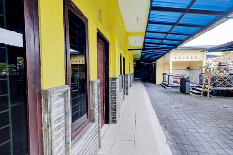 OYO Life 92841 Kos 88 Hotel in Bali