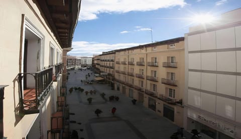 Onefam Sungate Hostel in Centro