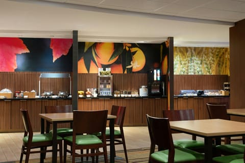 Fairfield by Marriott Inn & Suites London Hotel in London