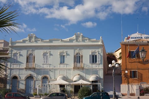 HOTEL HIERACON Hotel in Carloforte