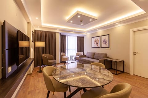 Shared lounge/TV area