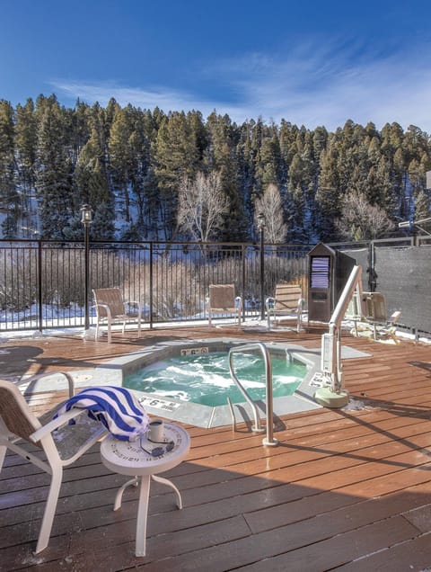 WorldMark Red River Hotel in Red River