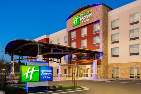 Holiday Inn Express & Suites Hayward - Castro Valley by IHG Hotel in Hayward