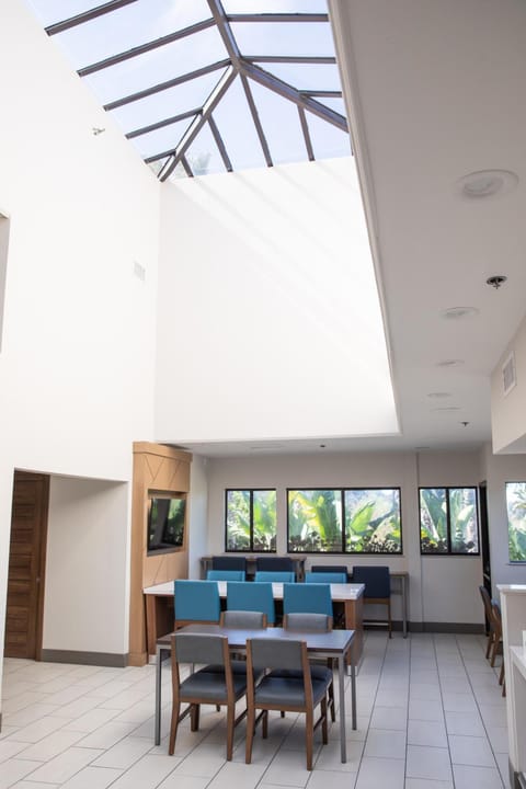 Holiday Inn Express Grover Beach-Pismo Beach Area By IHG Hotel in Grover Beach