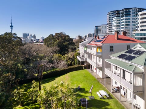 Verandahs Parkside Lodge Hostel in Auckland