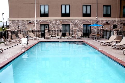 Holiday Inn Express & Suites Paducah West By IHG Hotel in Paducah