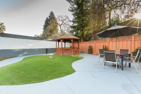 Holiday Inn Express Mountain View South Palo Alto By IHG Hotel in Los Altos