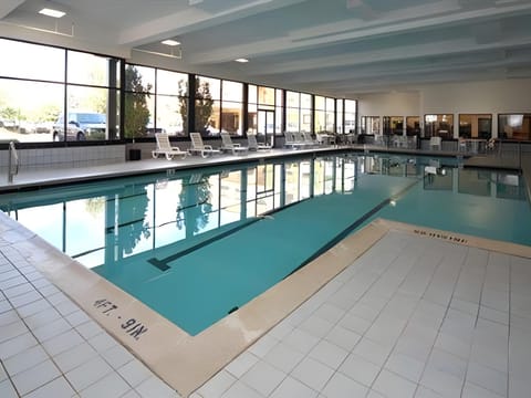 American Inn & Suites Hotel in Waterford Township