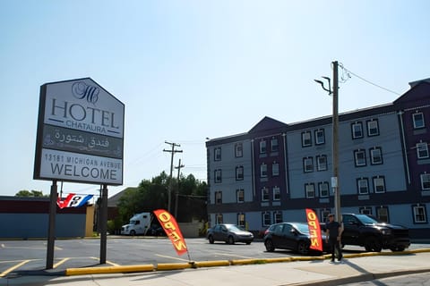 Hotel Chataura Hotel in Dearborn