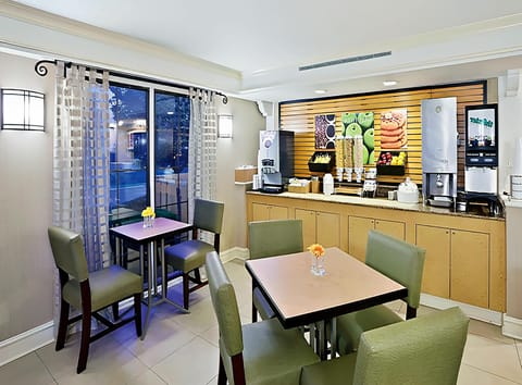 Sleep Inn & Suites Merrillville Hotel in Merrillville