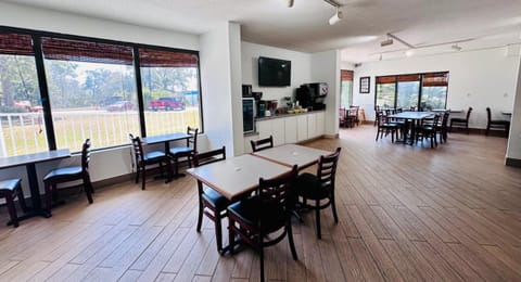 Days Inn by Wyndham Eglin AFB Hotel in Niceville