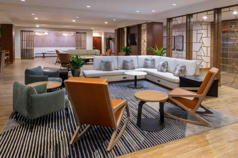 DoubleTree by Hilton San Francisco-Airport Hotel in Burlingame