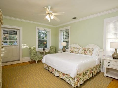 Weatherstation Inn Circa 1911 Hotel in Key West