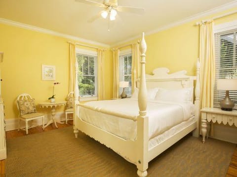 Weatherstation Inn Circa 1911 Hotel in Key West