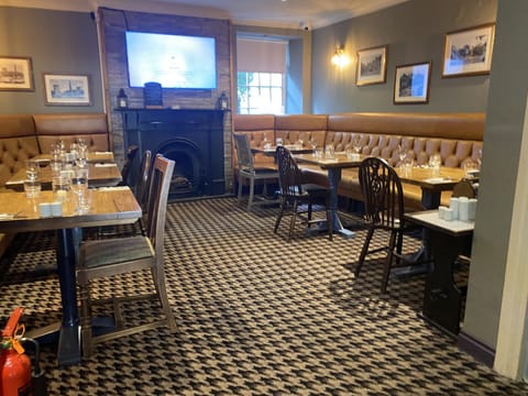 Turf Hotel Inn in England